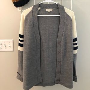 Sweater/Cardigan